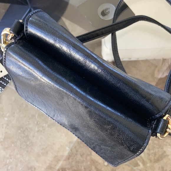 VR black crossbody bag - Picture 8 of 11